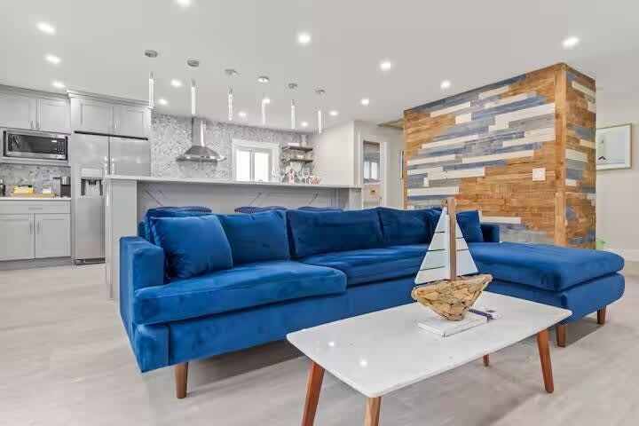 322 NW 4th Avenue – photo 4