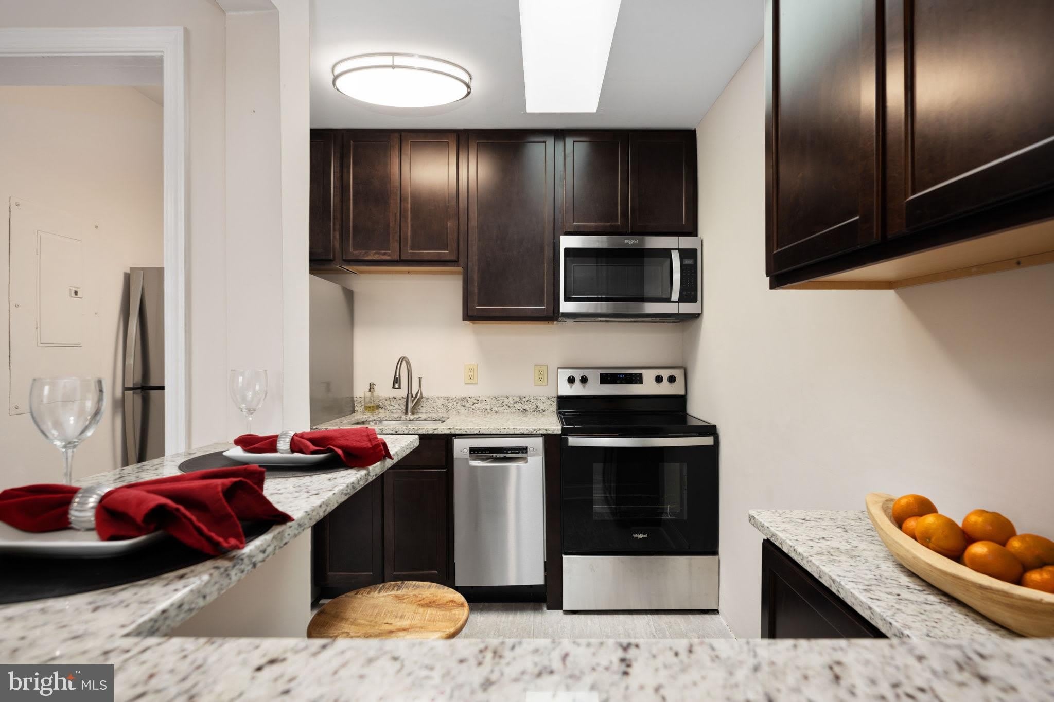 620 Kenmore Avenue – photo 4