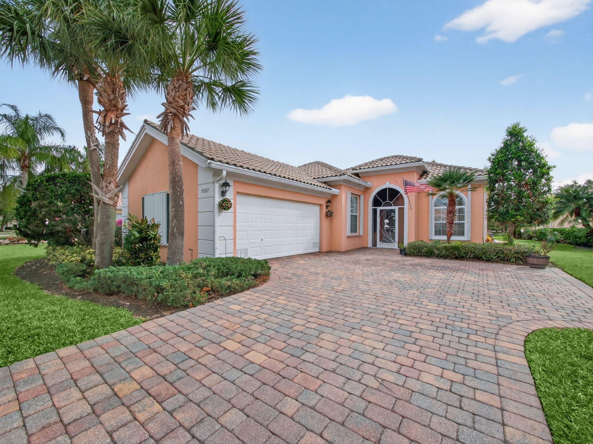 11357 SW Northland Drive – photo 1