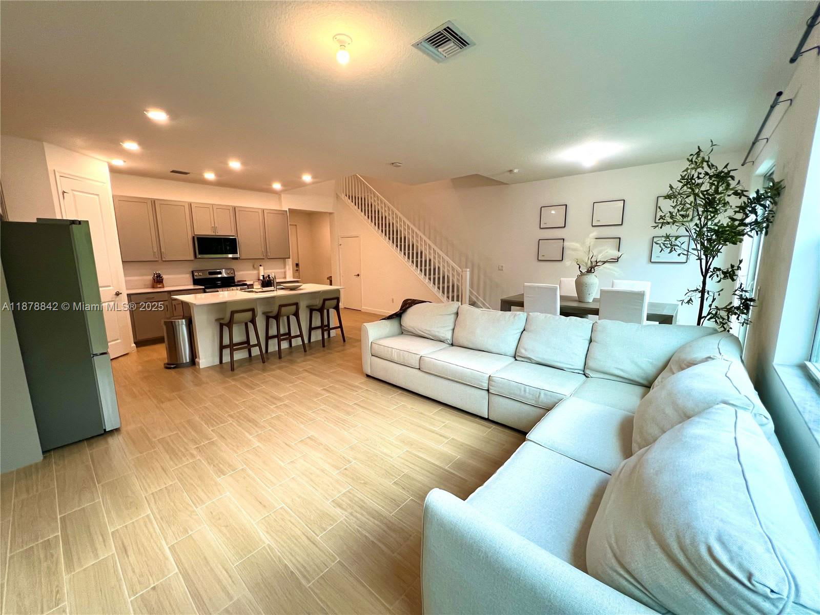 9045 Zevon Court – photo 5