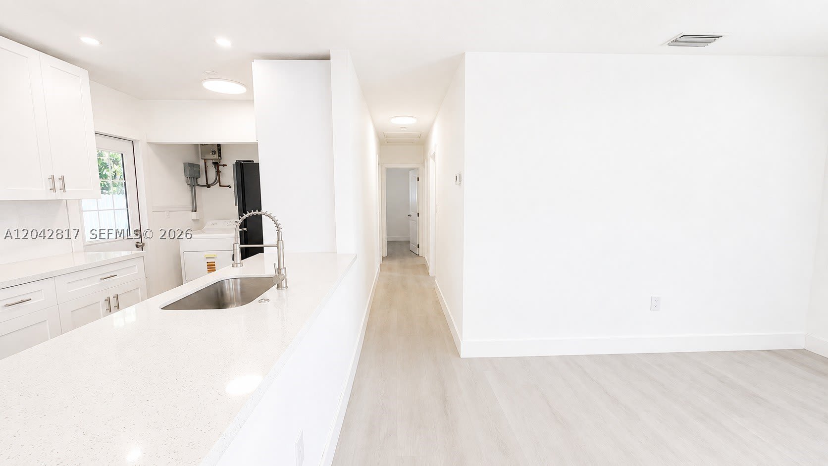 721 N 68th Ter – photo 2