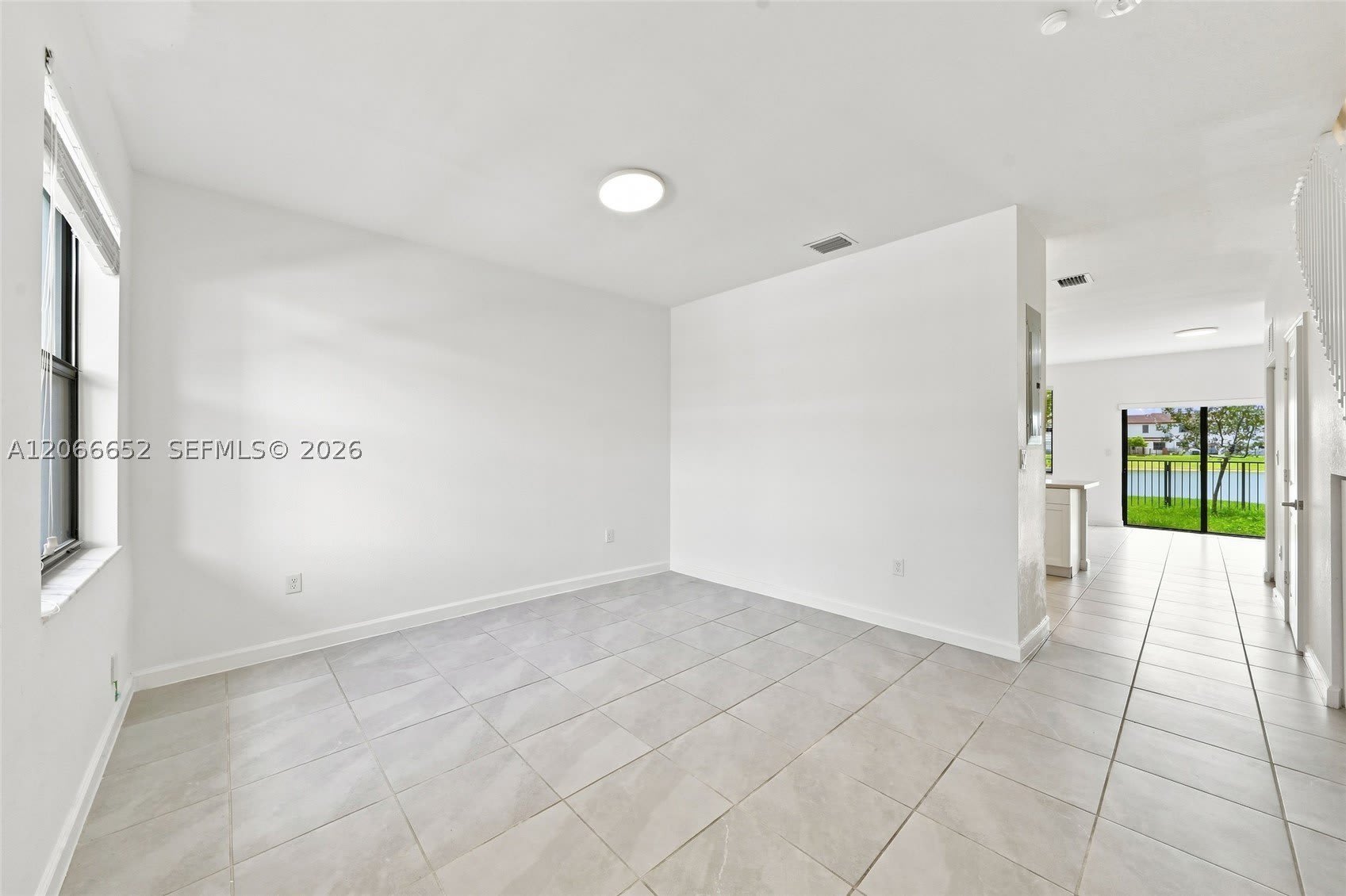 10018 SW 228th Ter – photo 1