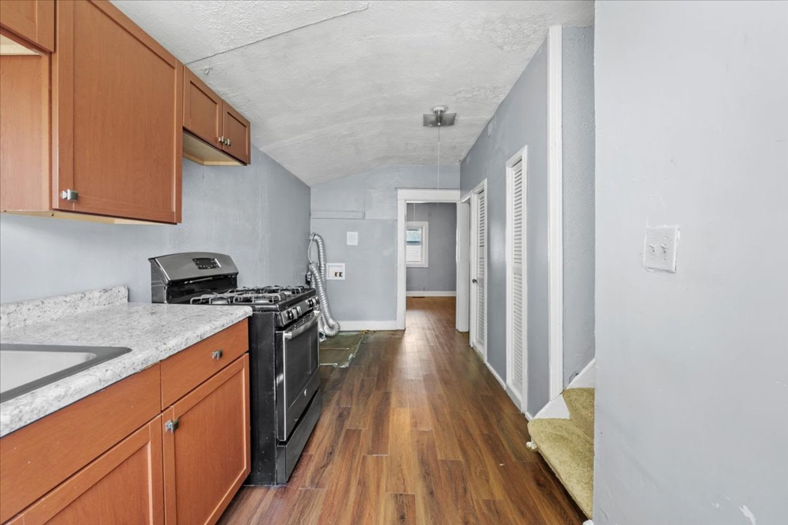 1375 E Minnesota Street – photo 5