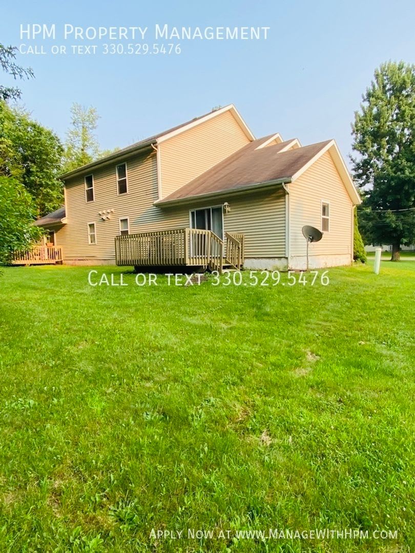 3003 Thornton St Nw – photo 2