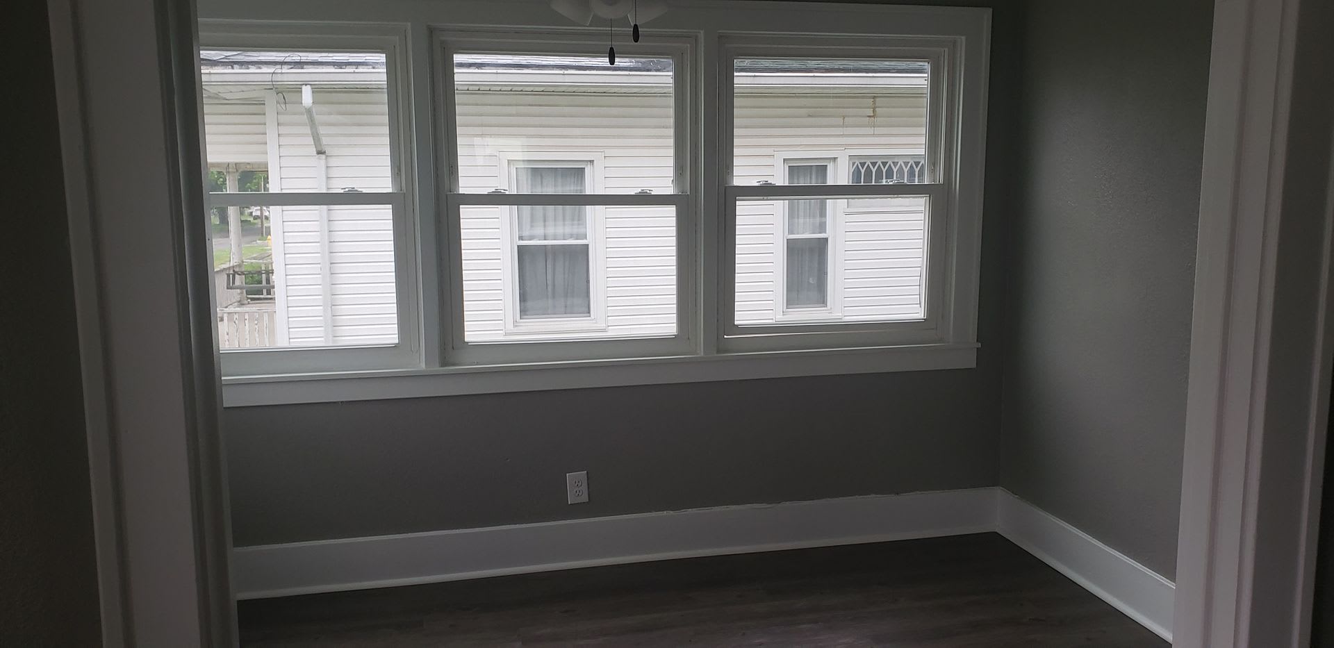 5 bedroom 3 bath home – photo 2
