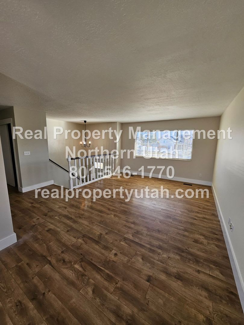 Beautiful 3 Bedroom 2 Bath Home Coming Soon! – photo 3