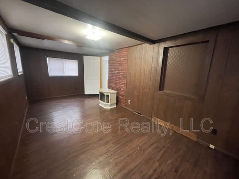 1185 Wright Rd – photo 4