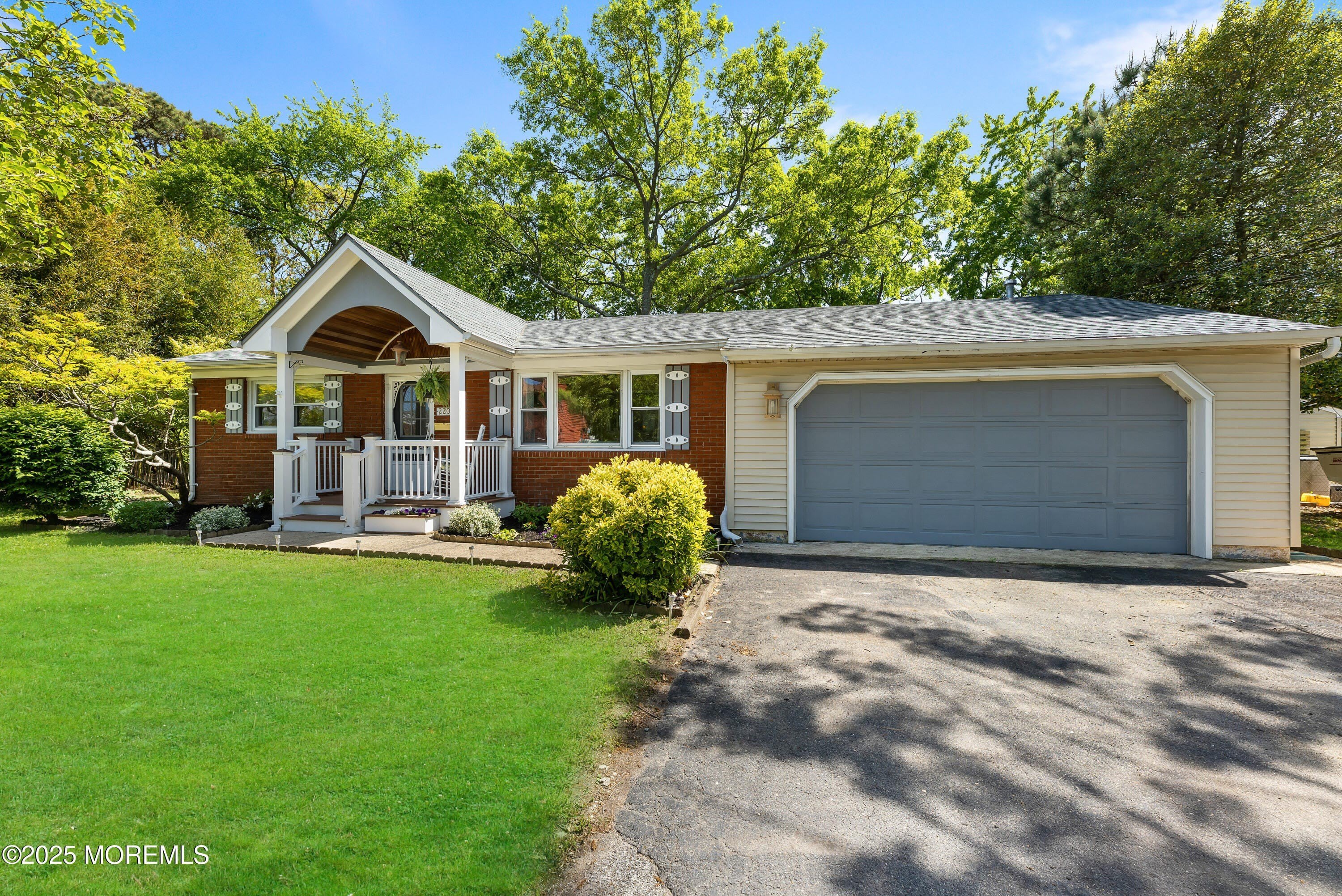 2202 Beach Boulevard – photo 4