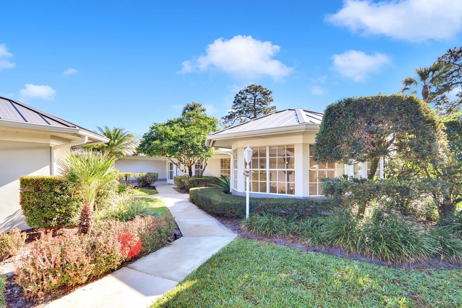 7340 Pine Creek Way – photo 2