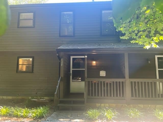 637 Riverside Drive – photo 1