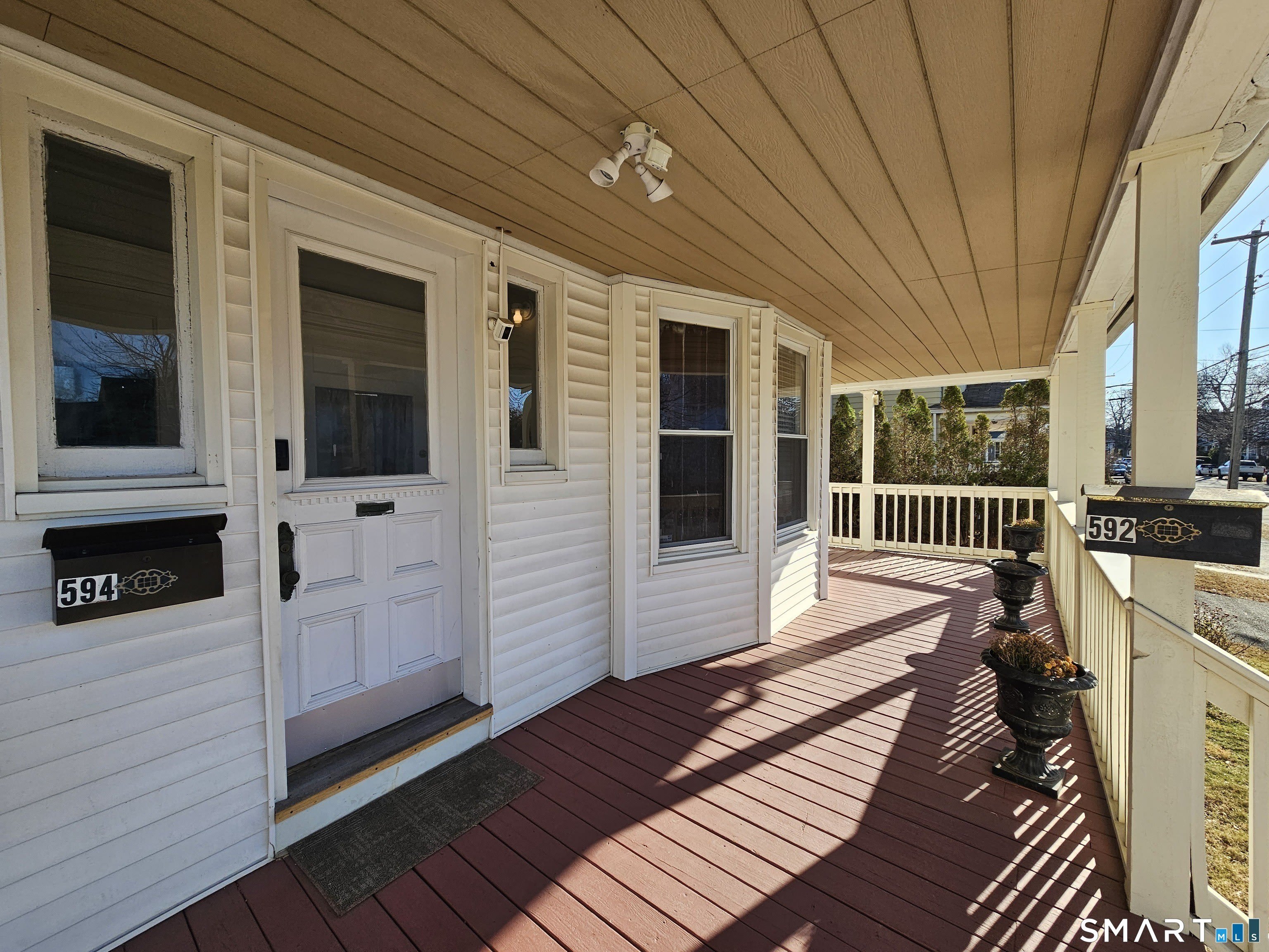 592 Laurel Avenue – photo 3