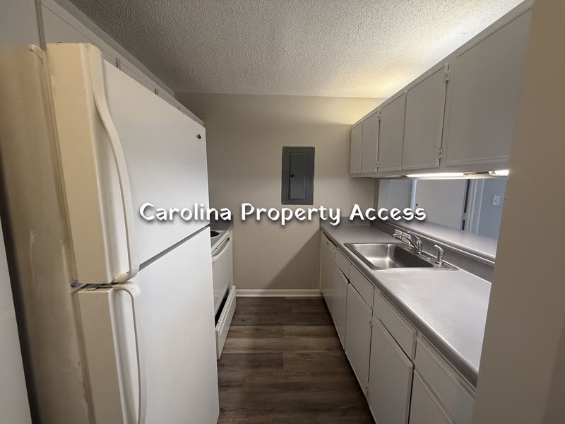 1401 Collegiate Circle – photo 4