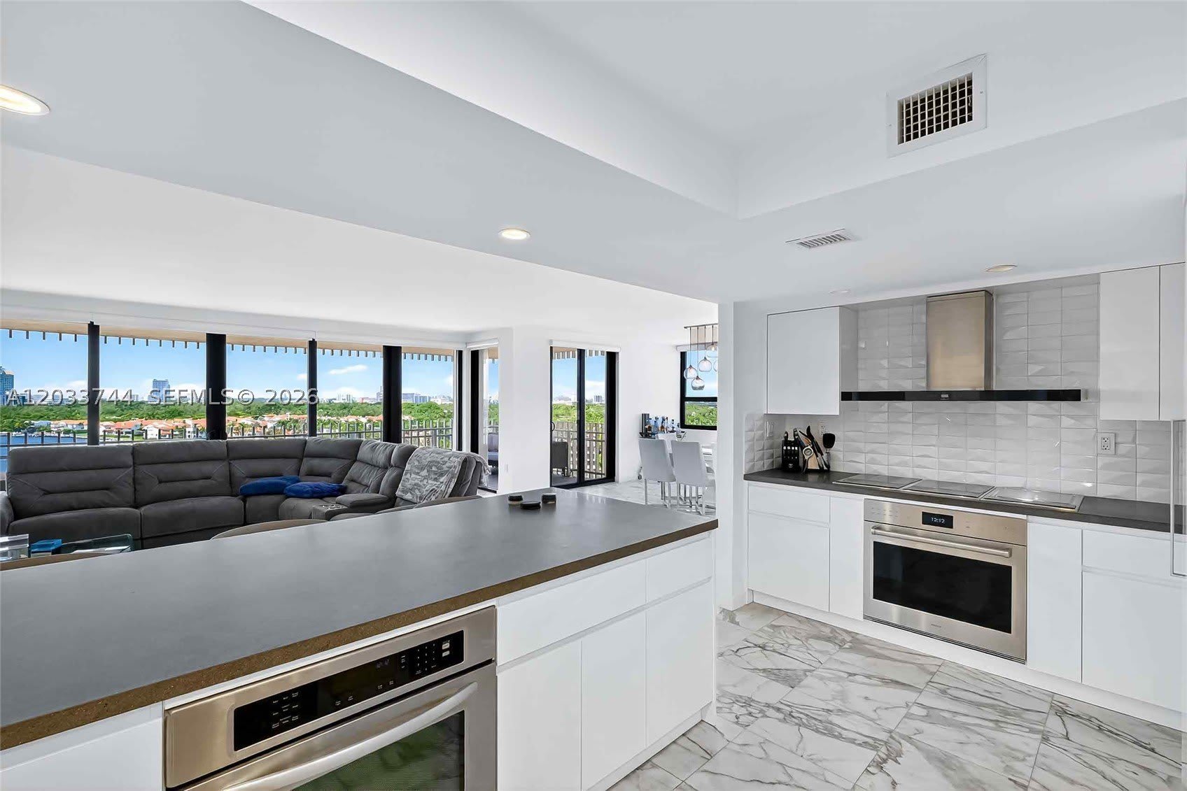 2 Grove Isle Dr – photo 4