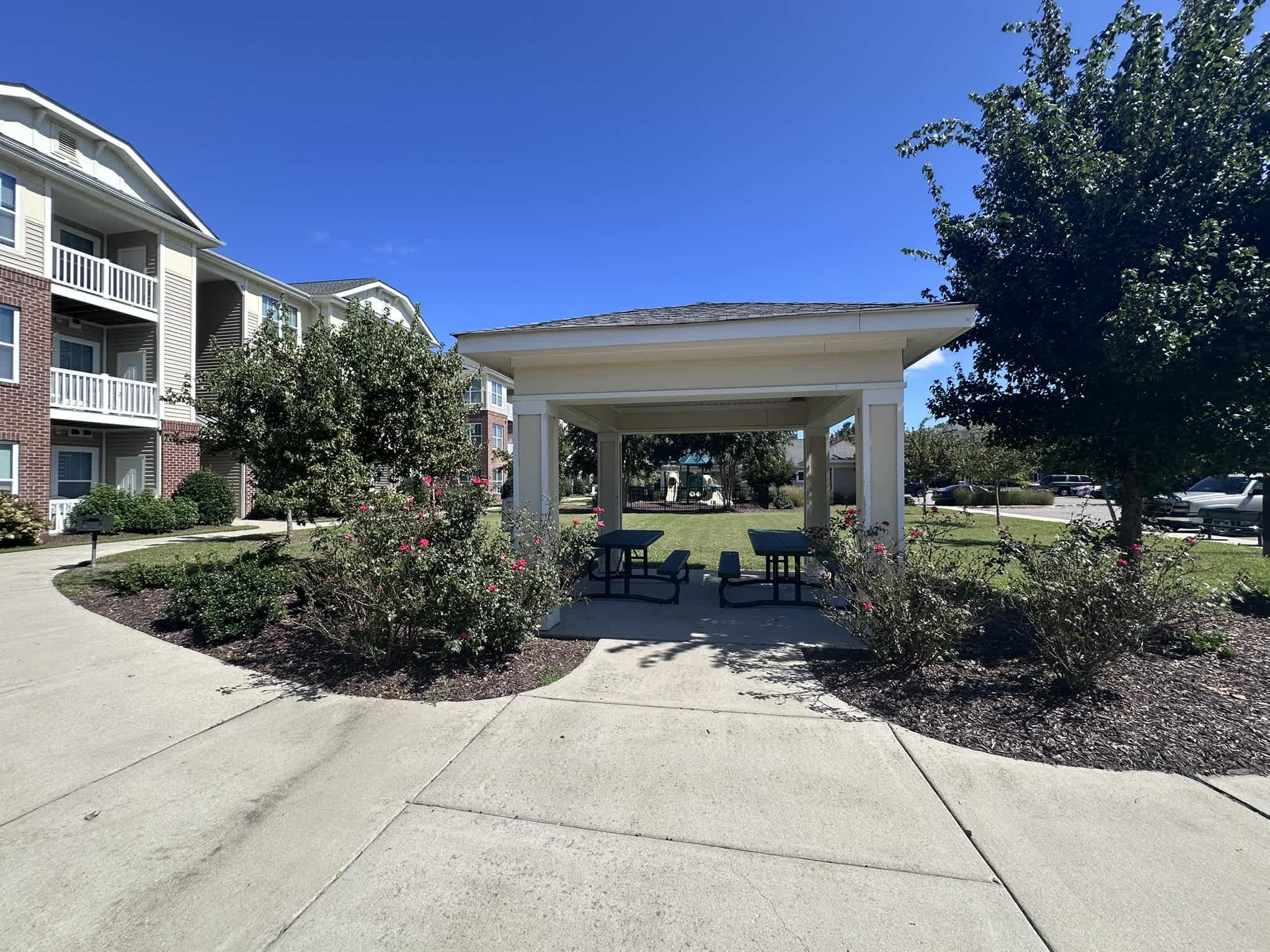 225 North Water St – photo 5