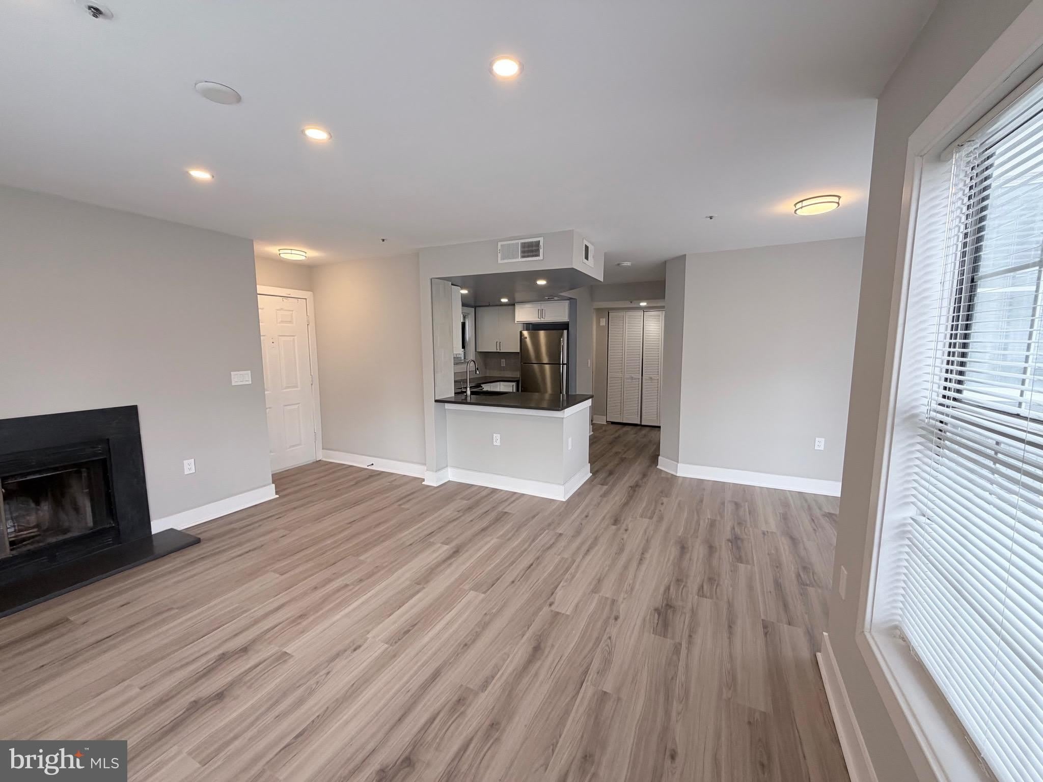 15777 EASTHAVEN Court – photo 2