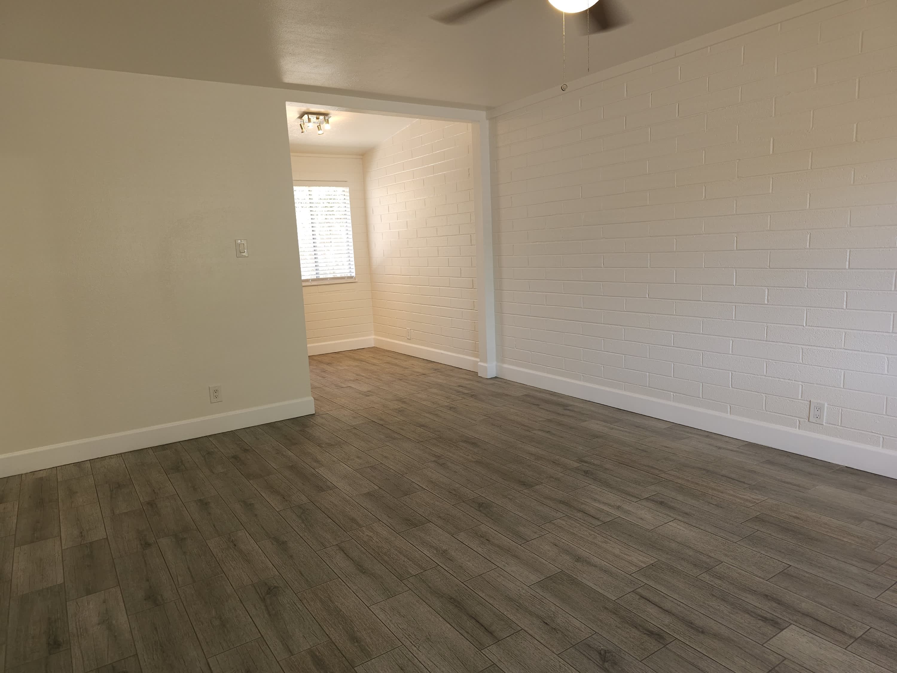 824 East Rose Lane – photo 3