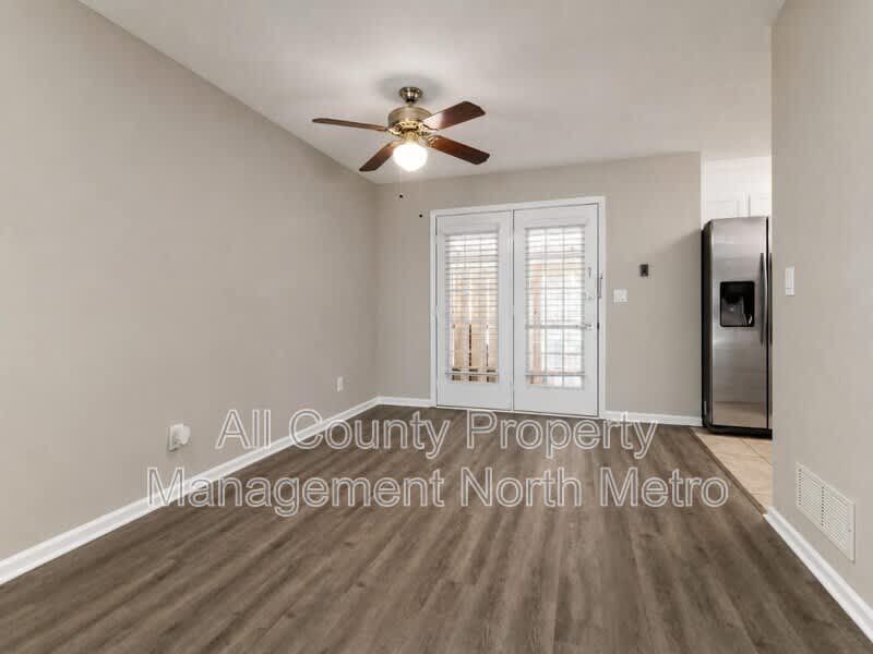 130 Holcomb Ferry Road – photo 3