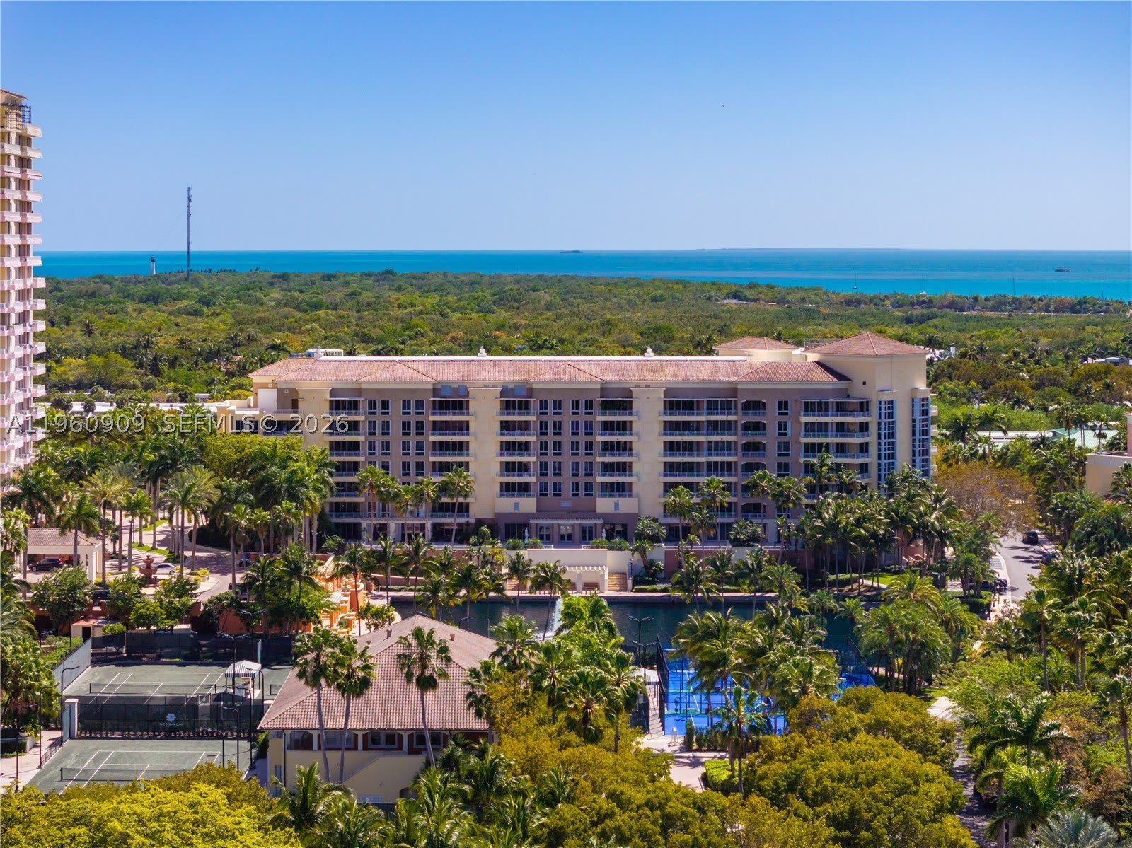 765 Crandon Blvd – photo 2