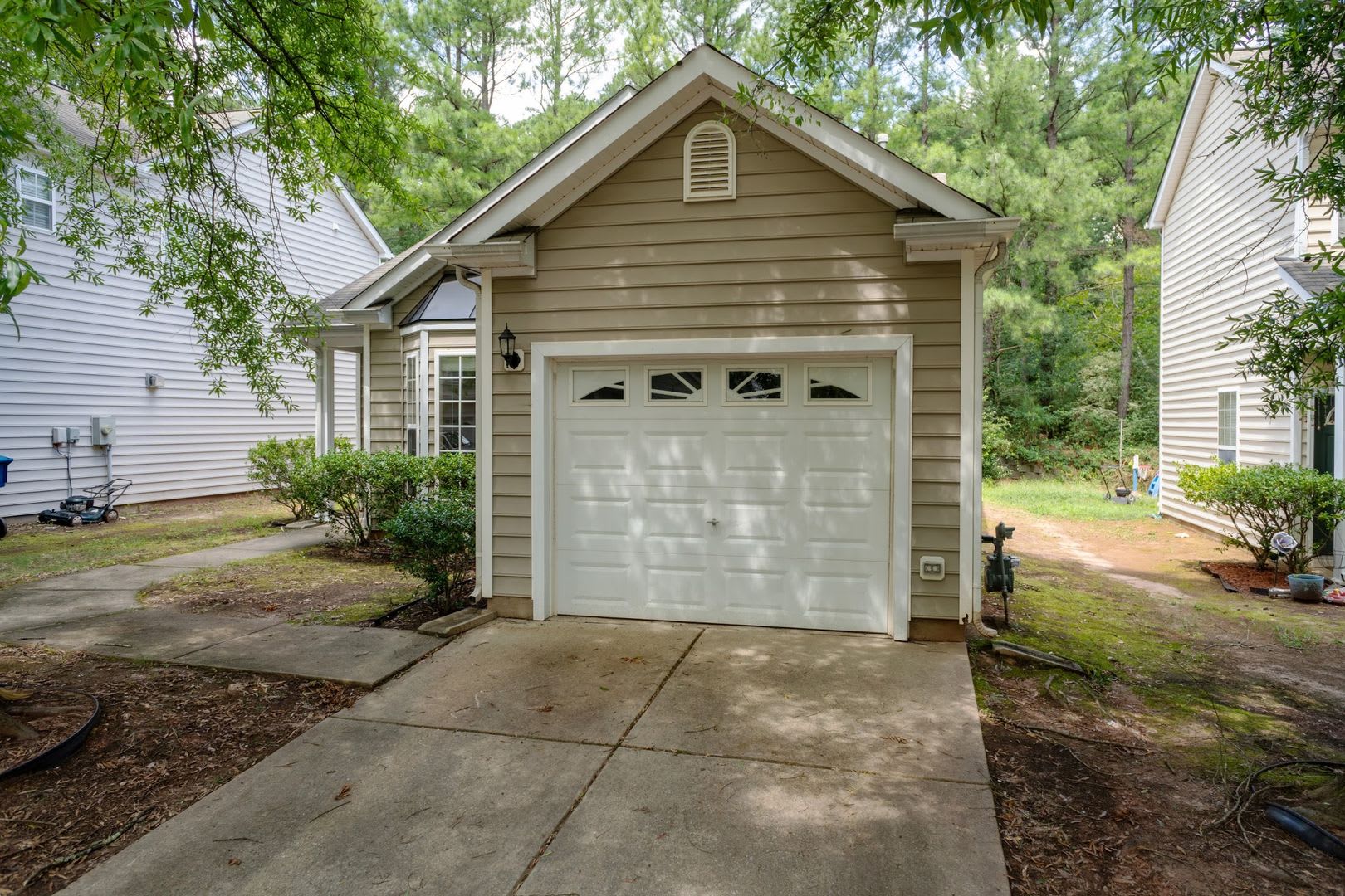 Cute Ranch Home near Southpoint and RTP – photo 2