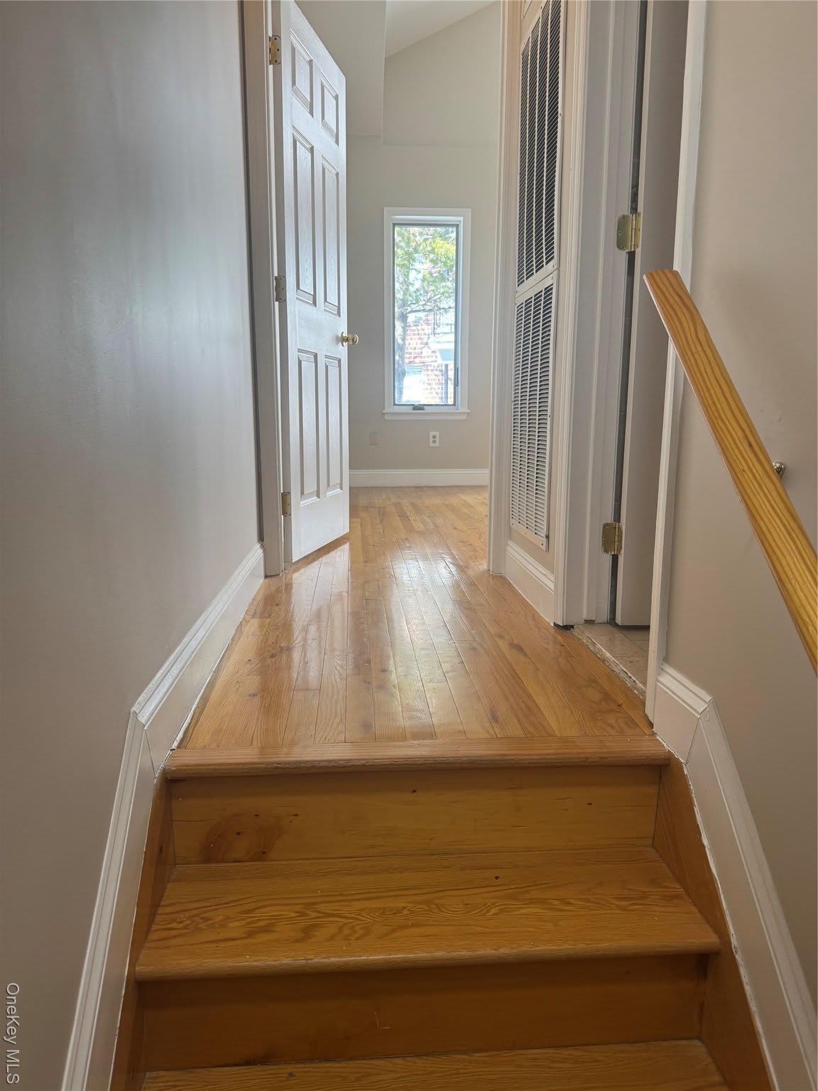 3177 Wissman Avenue – photo 4