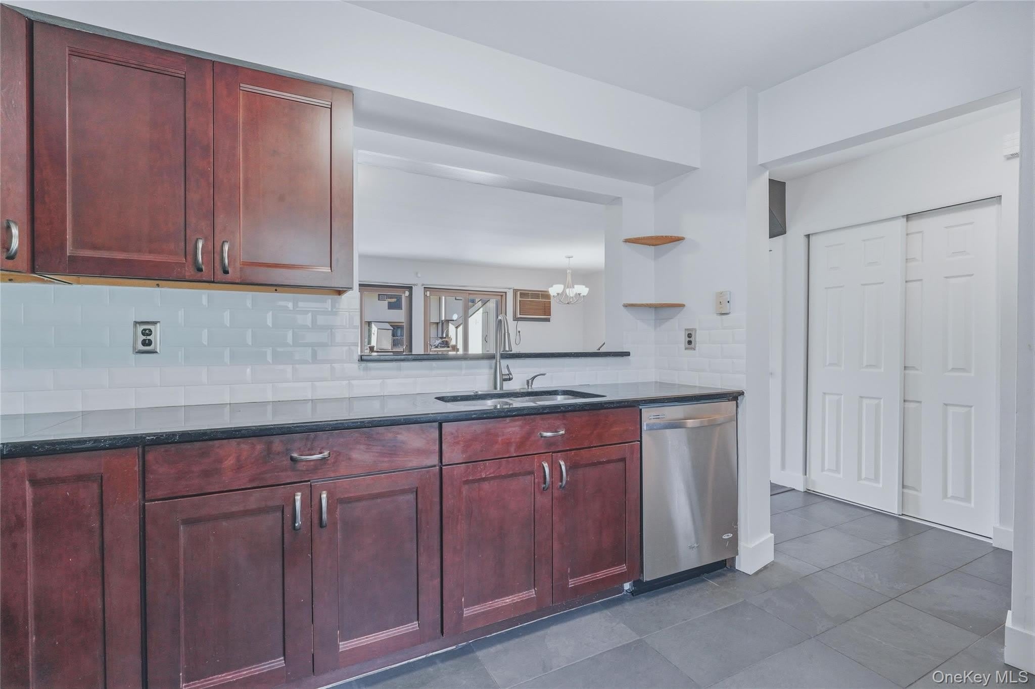 601 Chelsea Cove S – photo 5