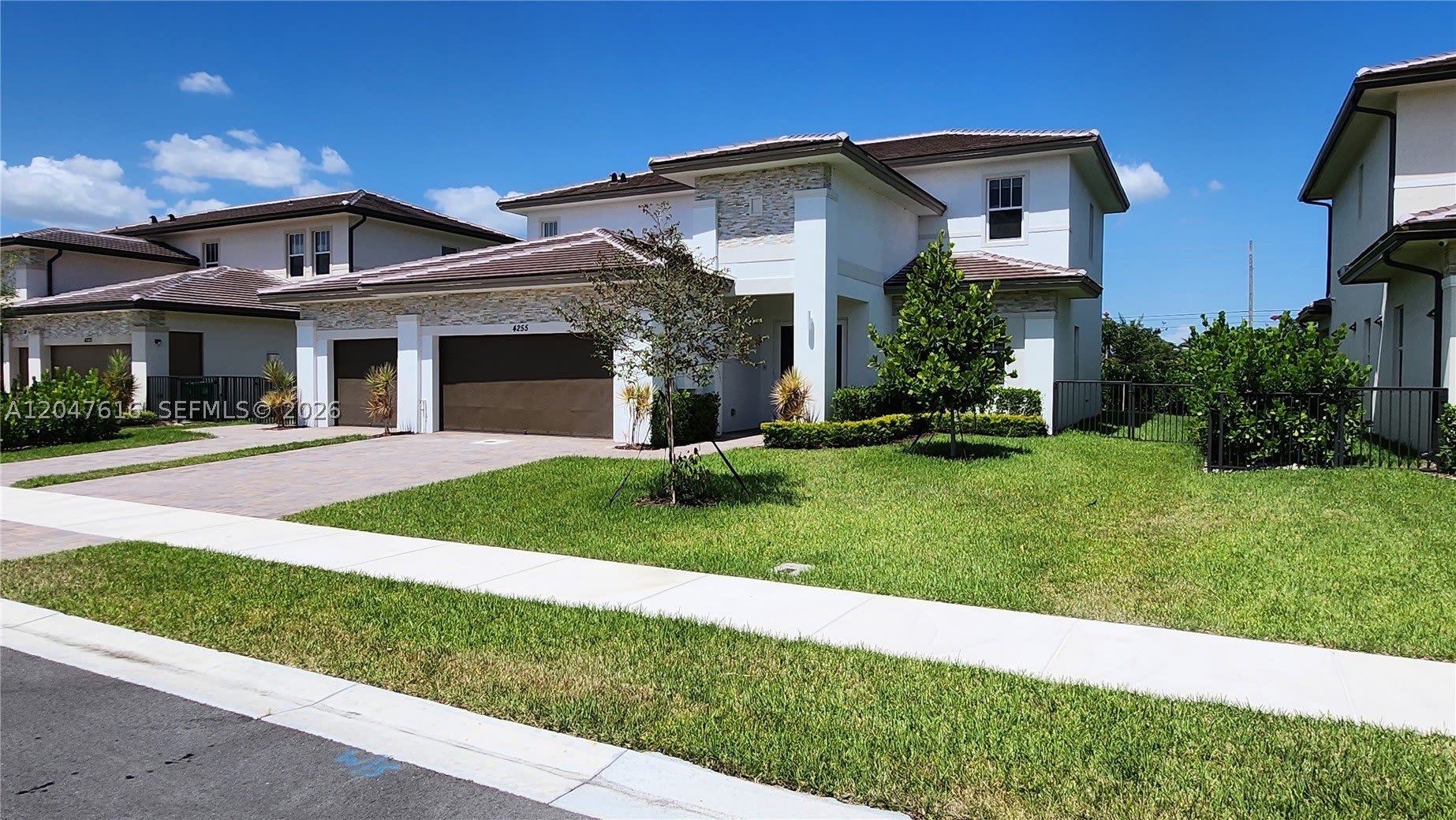 4255 SW 123rd Ter – photo 2