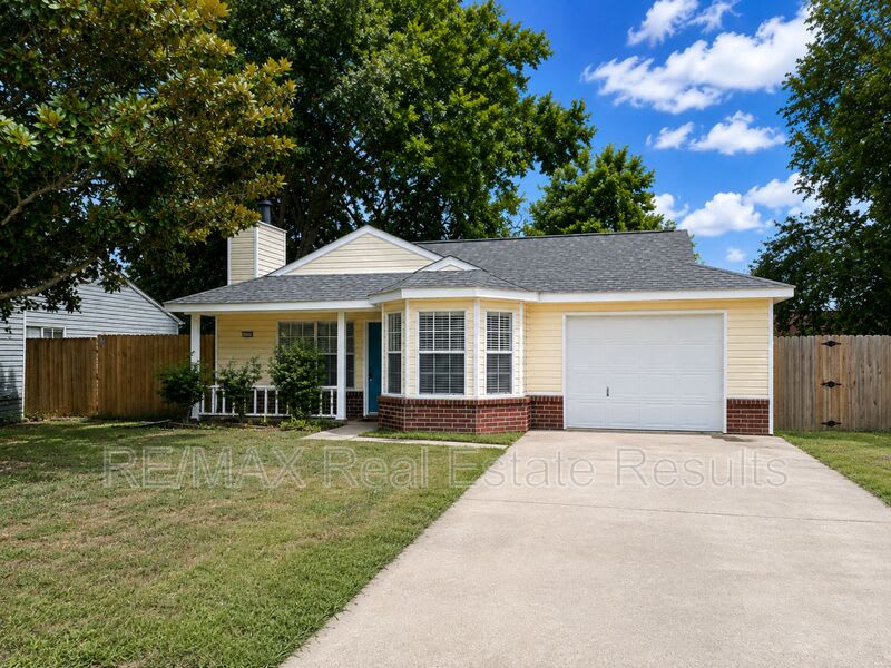 1607 N Timberline Dr – photo 2