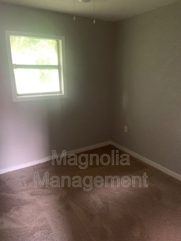 600 East Ave – photo 5