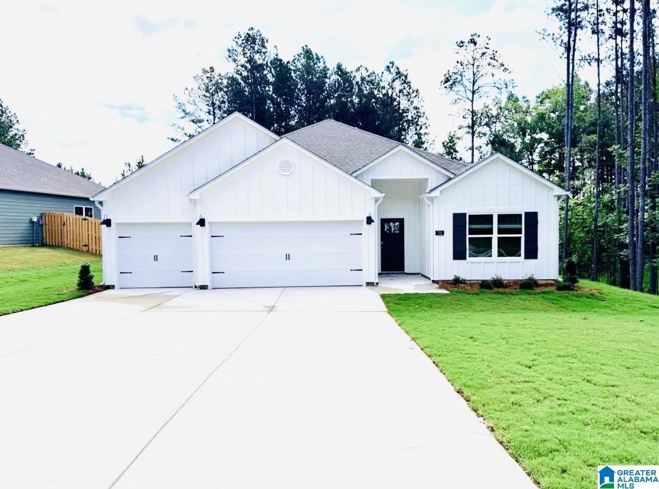 732 EMPIRE AVENUE – photo 1