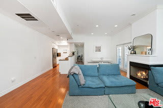 1135 Rexford Drive – photo 5