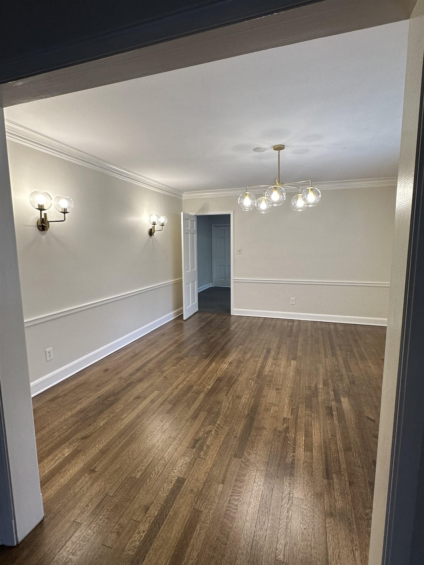 2906 Tishomingo Ln – photo 5