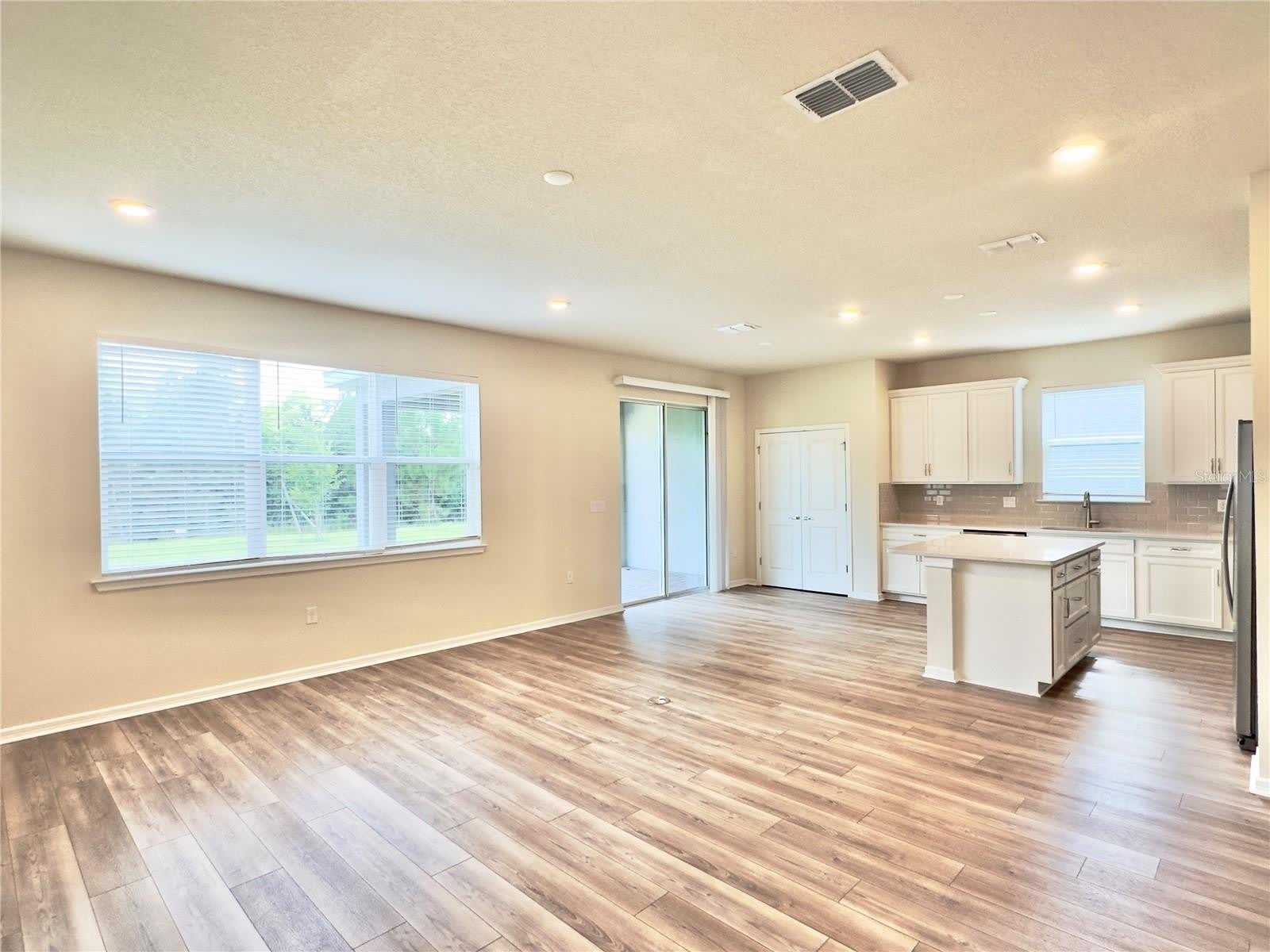17431 SAW PALMETTO Avenue – photo 3
