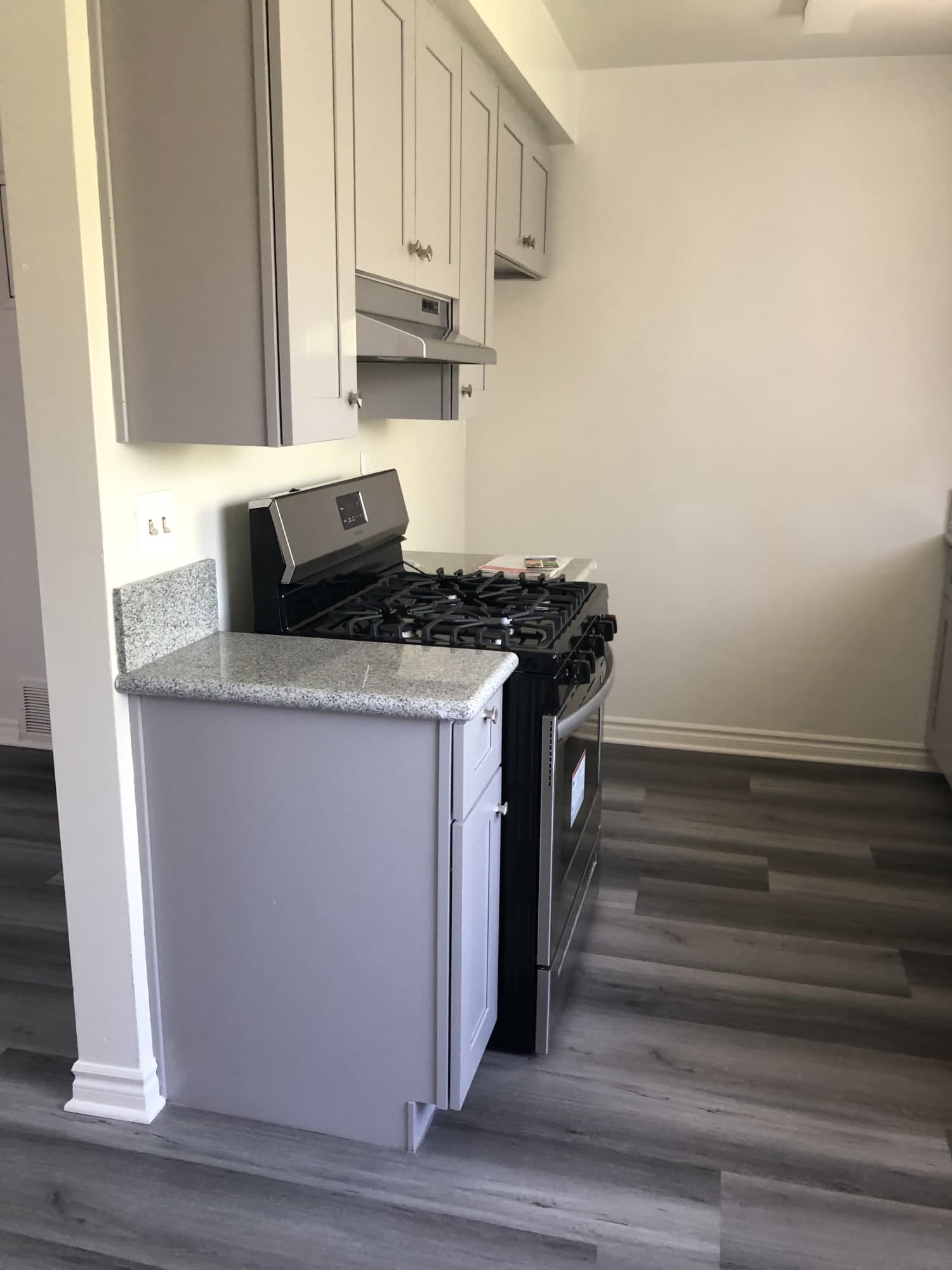 815 E Maple St – photo 5