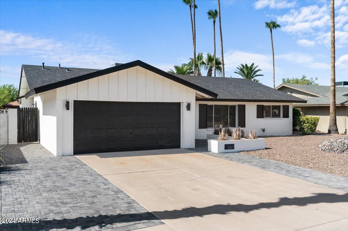 8207 E Montebello Avenue – photo 2