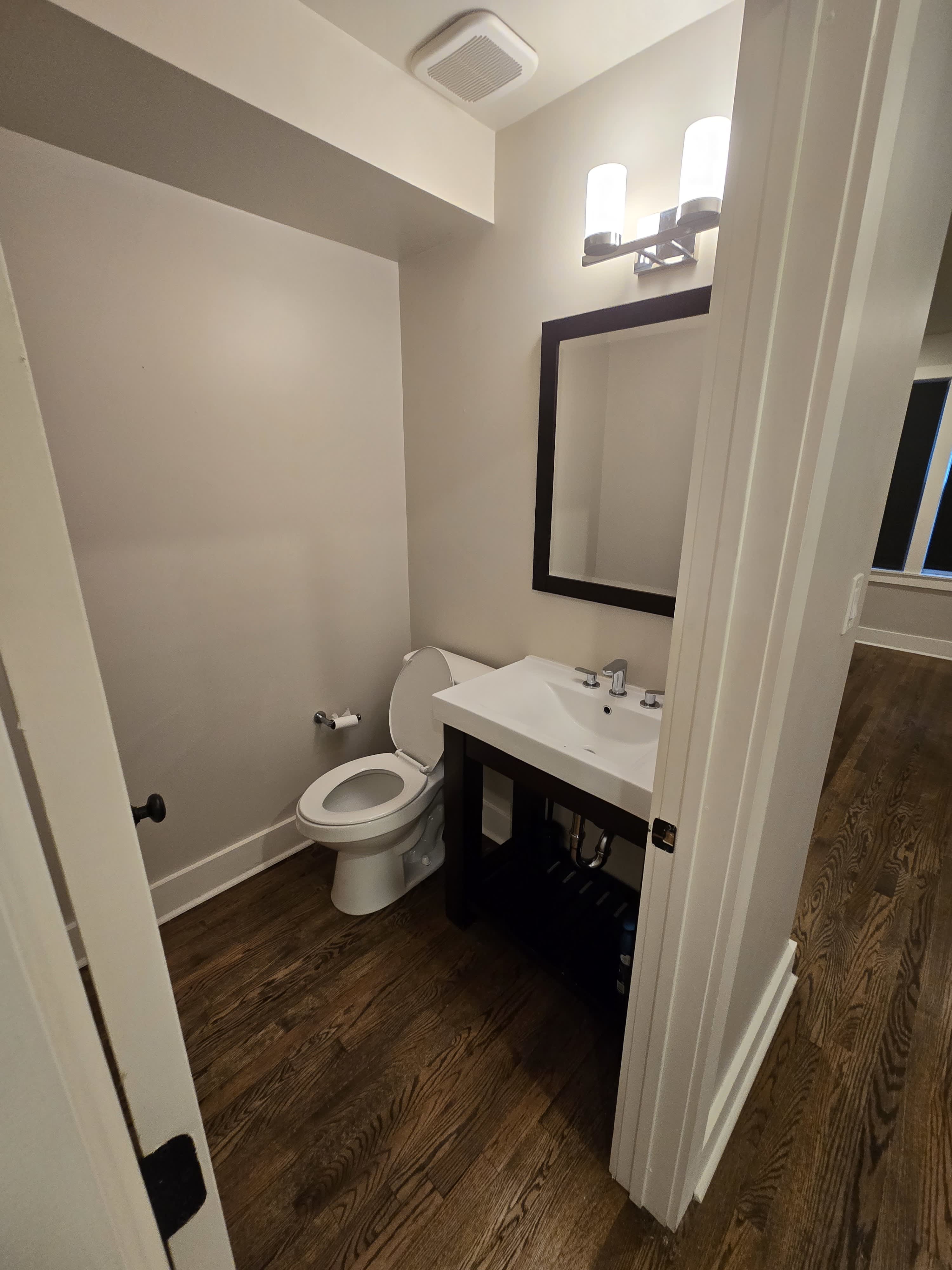 1726 R St SE – photo 3