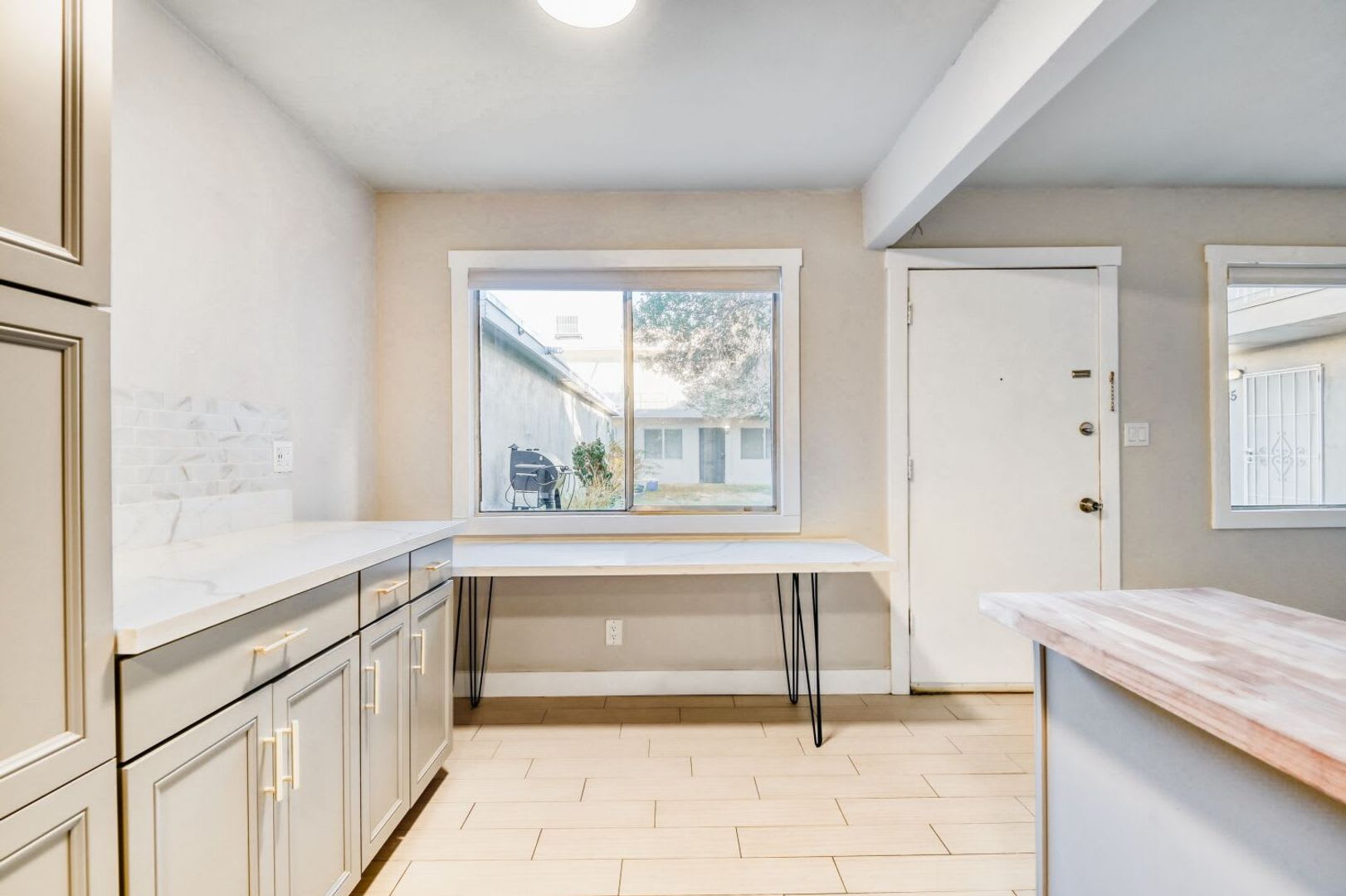 Move In Special First Month S Rent Is Free Upgraded 1 Bedroom Condo Near Freeway With Community Pool – photo 5