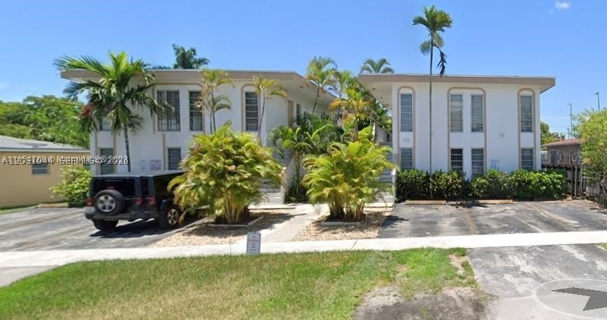 1610 Liberty St – photo 2