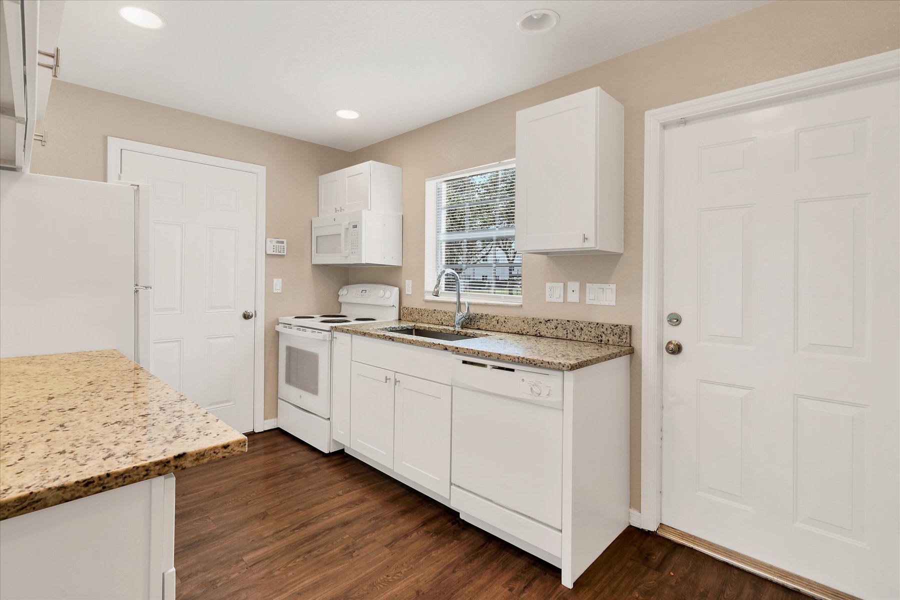 5257 Leeds Road – photo 5