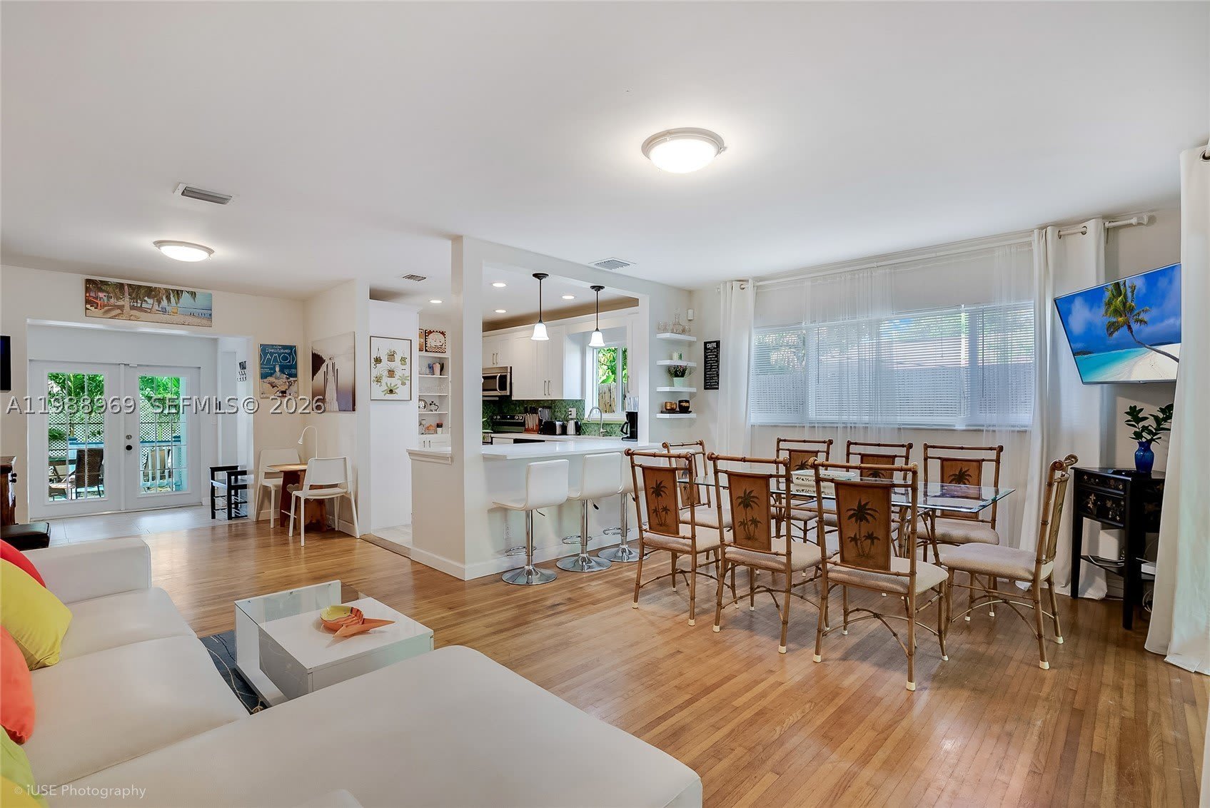 113 SW 2nd St – photo 1