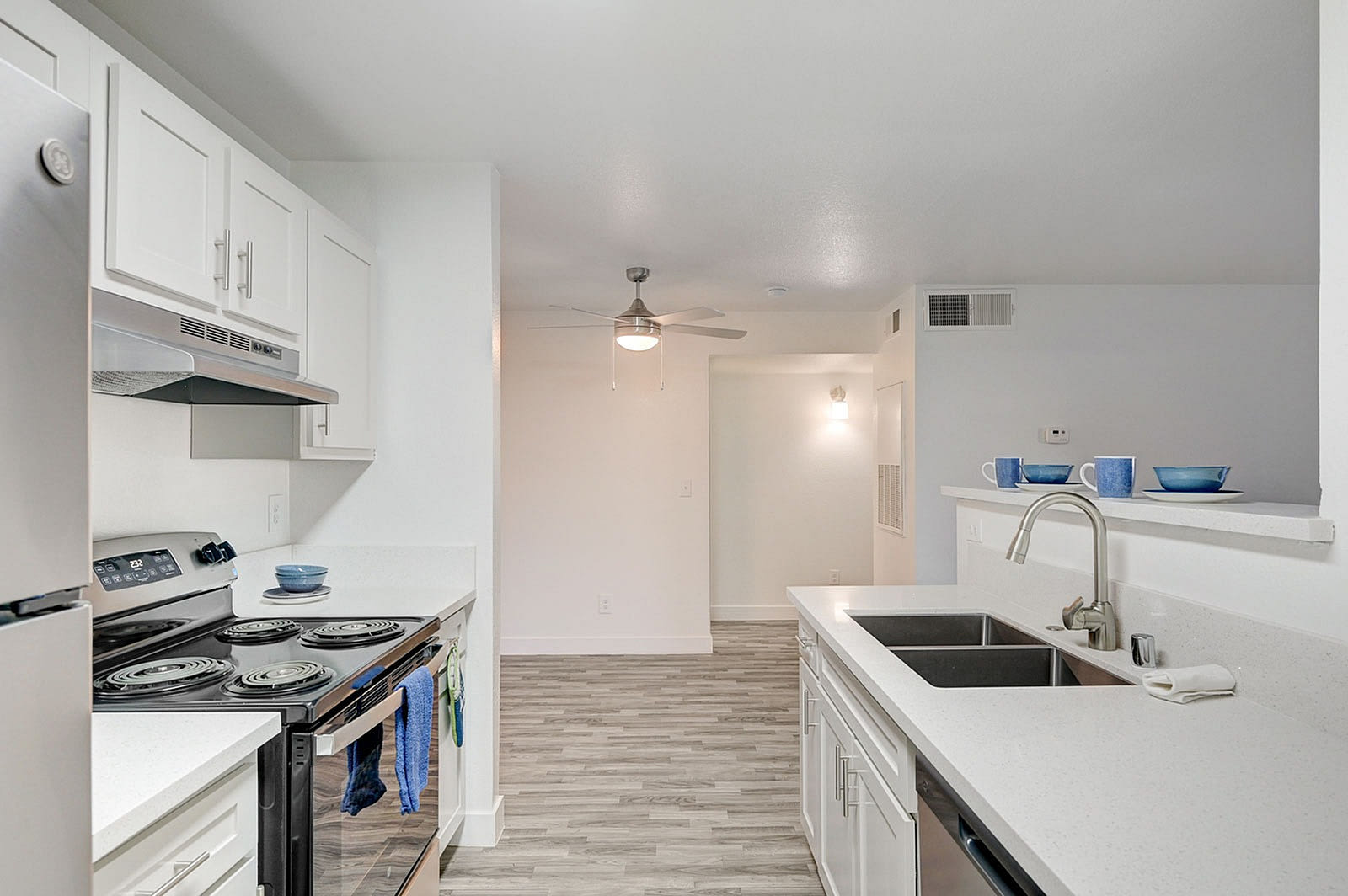 1 Bedroom Condo In Gated Green Valley Community Henderson – photo 5