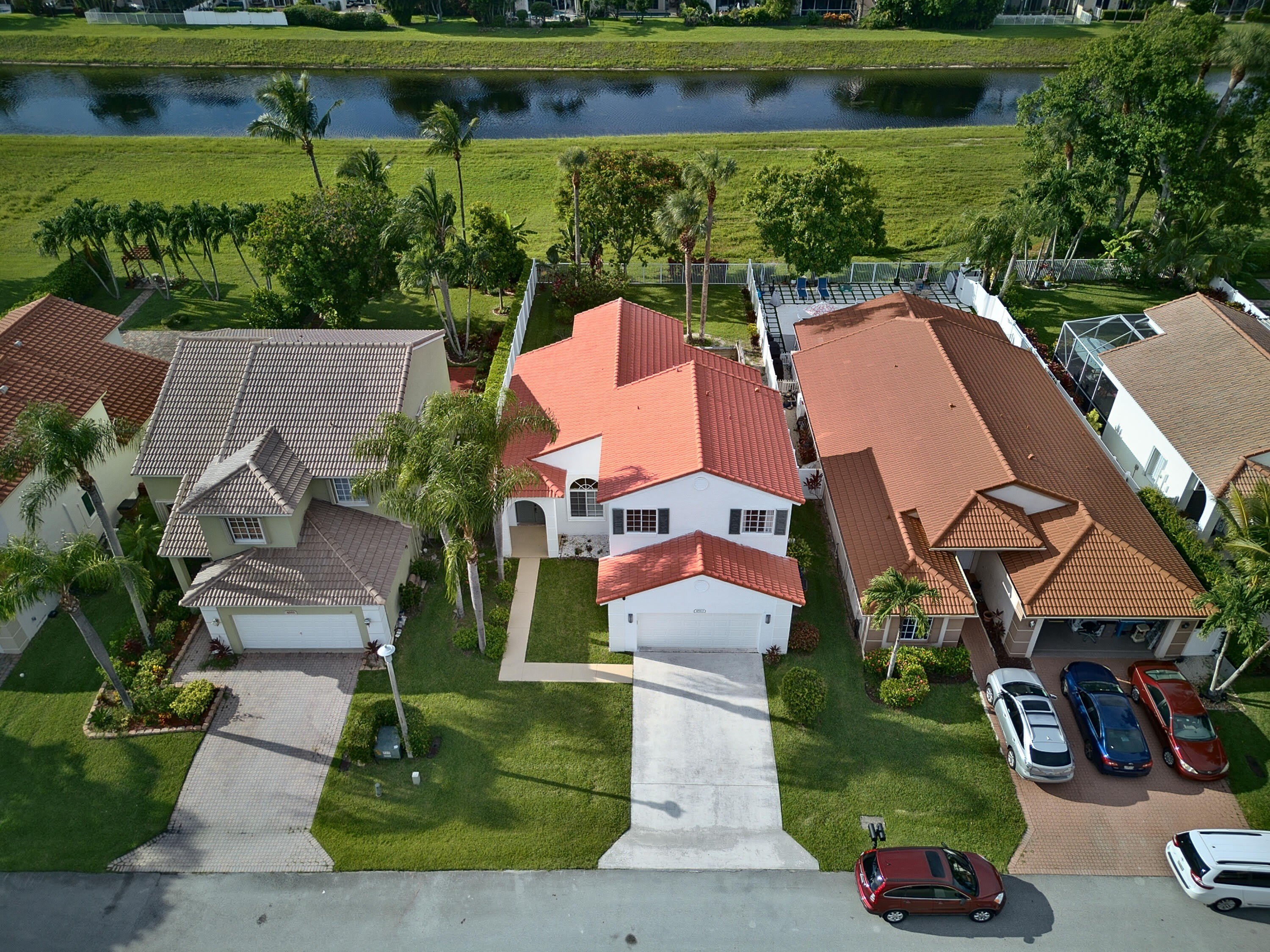 4583 NW 7th Place – photo 2
