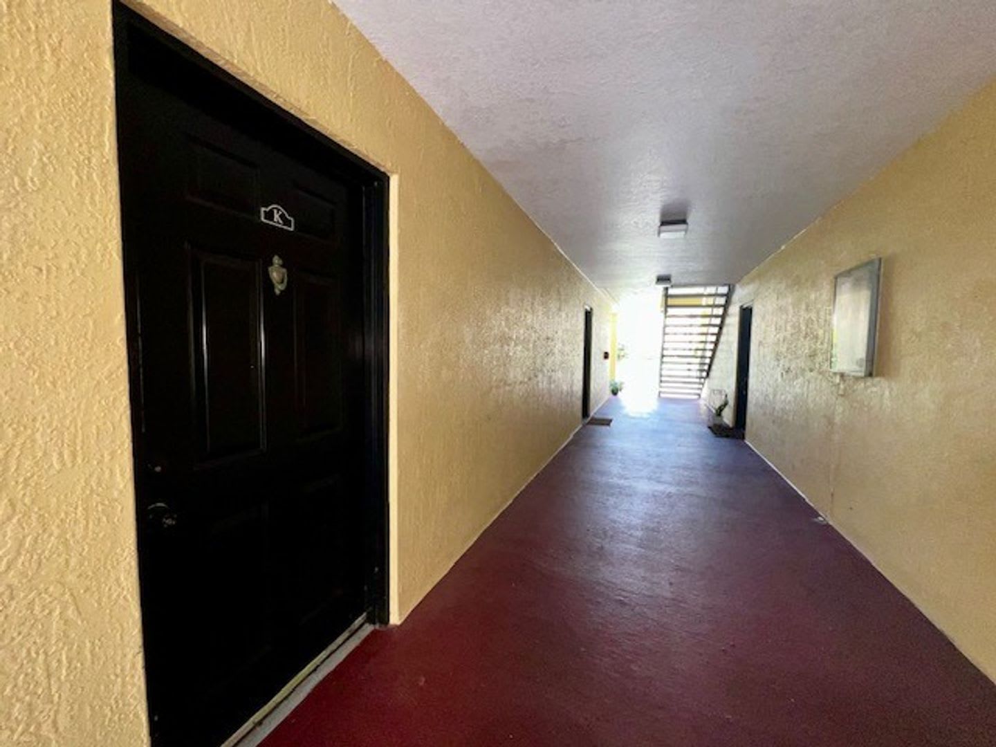 Move In Now Gated Community Miriada 1St Floor 1X1 5 Bath Condo Near Pool Area Laminate Wood Flooring In Living Area And Carpet In Bedroom Has Washer Dryer Gas Stove Water Heater – photo 4