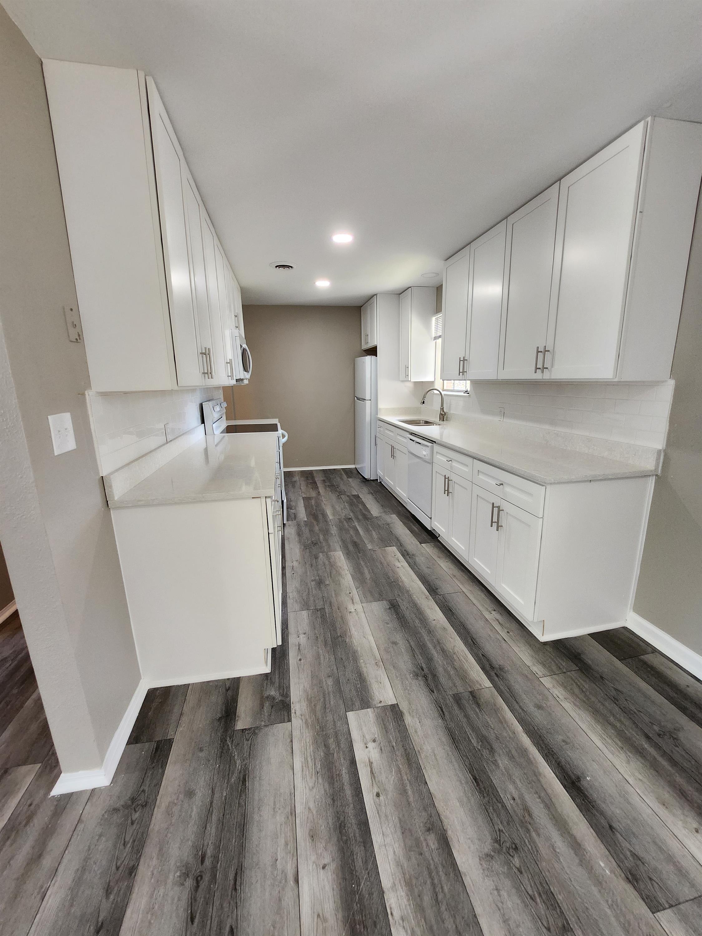 2919 Chatsworth RdD – photo 4
