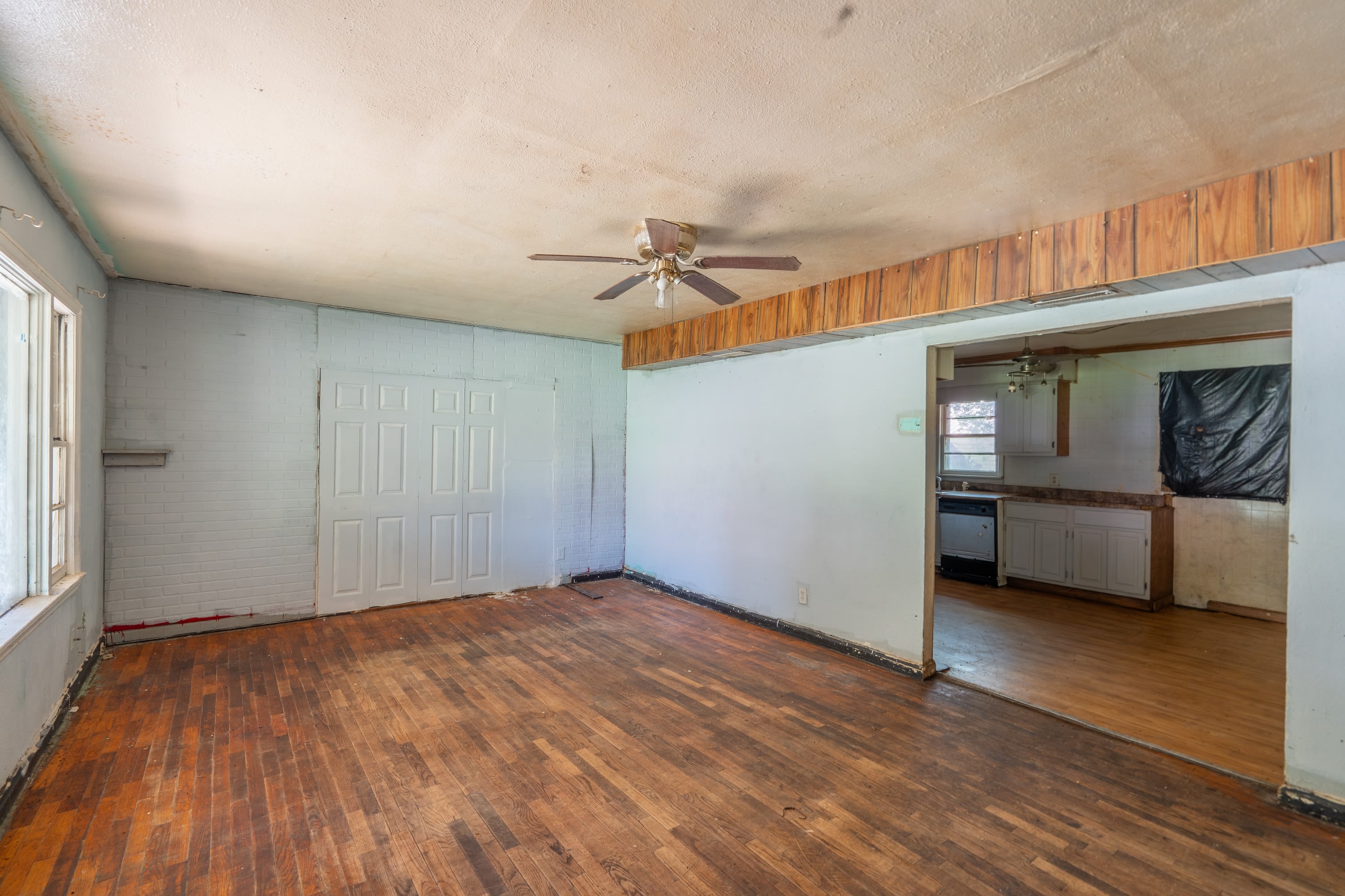 101 W Union St – photo 4