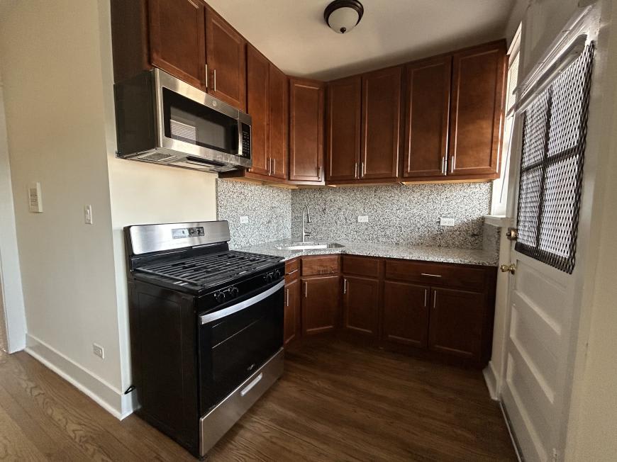 2659 N Spaulding – photo 2