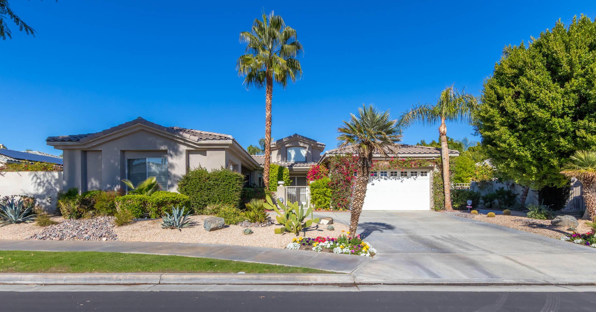 4 Bentley Road – photo 1
