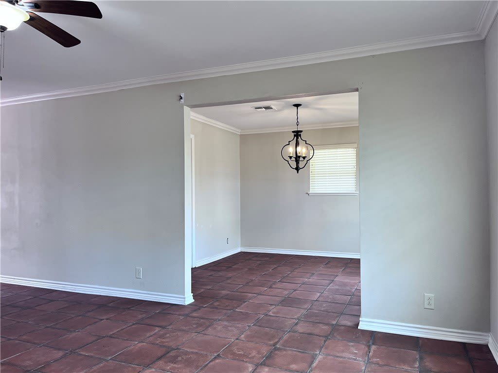 501 Dolphin Place – photo 5