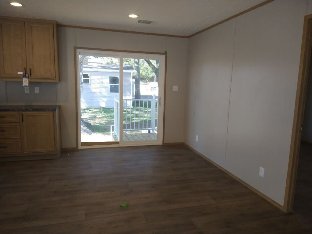 5507 Annette Street – photo 4
