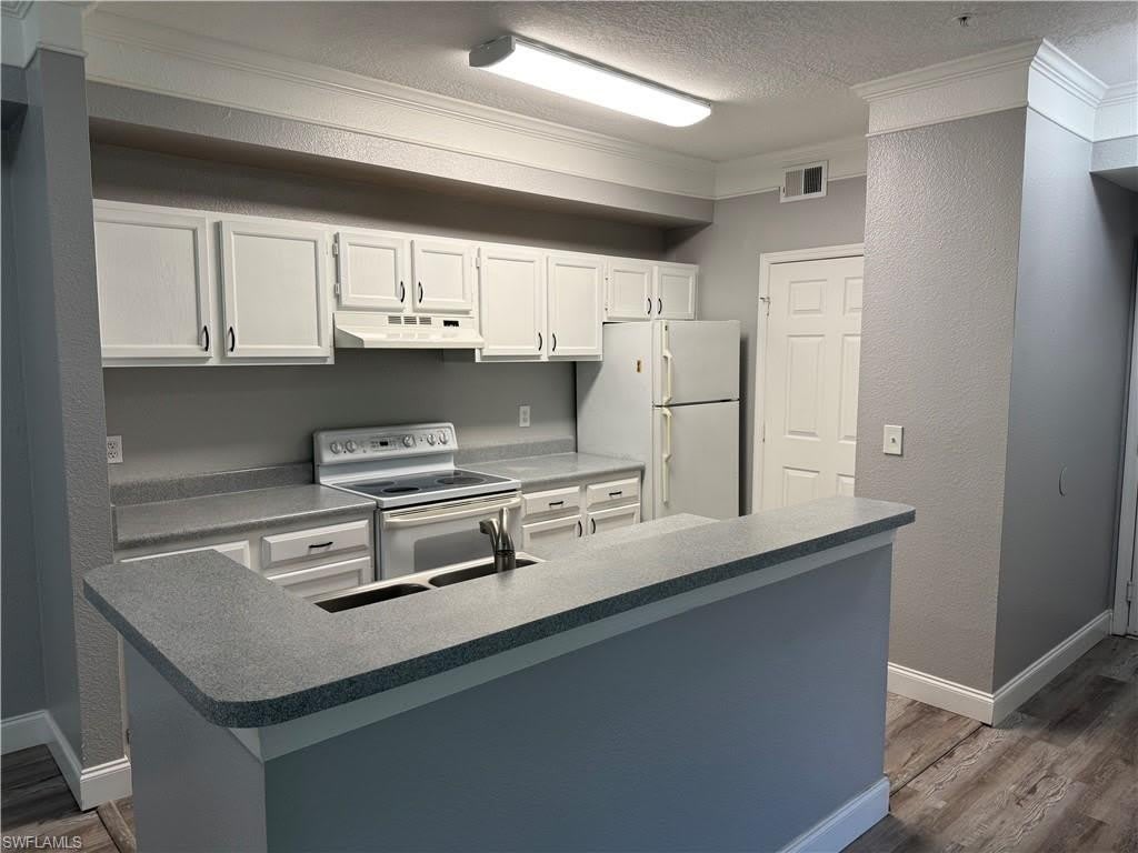 11561 Villa Grand – photo 4