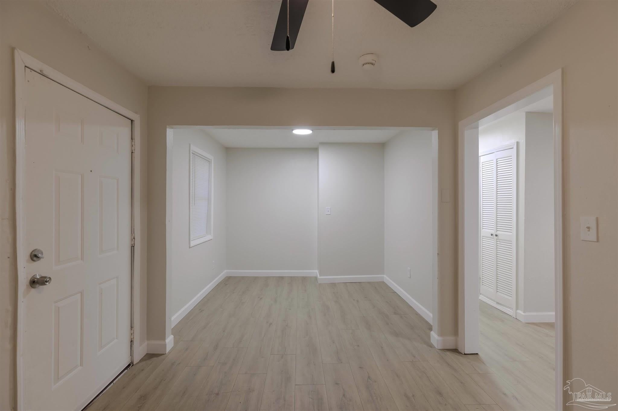 825 Booker Ave – photo 5